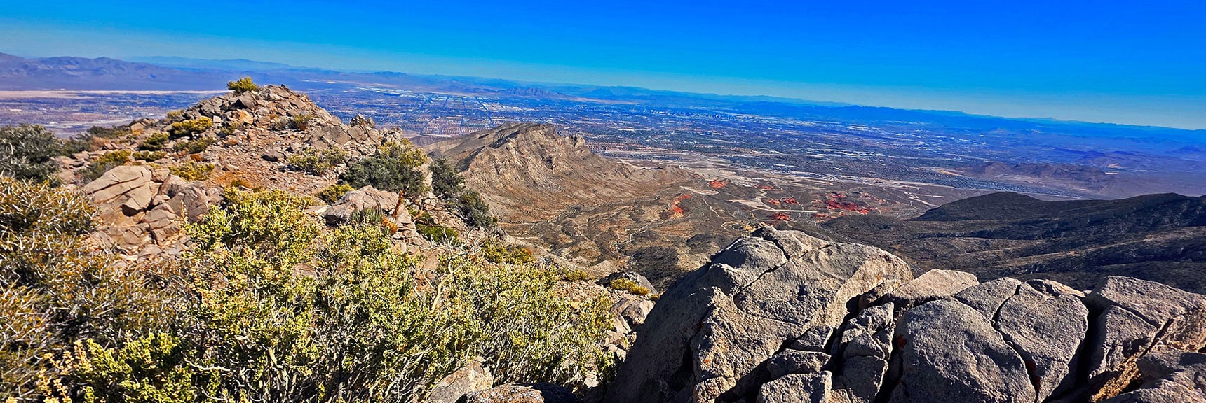la-madre-peak-east-nevada-10-17-2025-027 View East Along East La Madre Peak's Long Summit Block | East La Madre Peak | La Madre Mountains Wilderness, Nevada