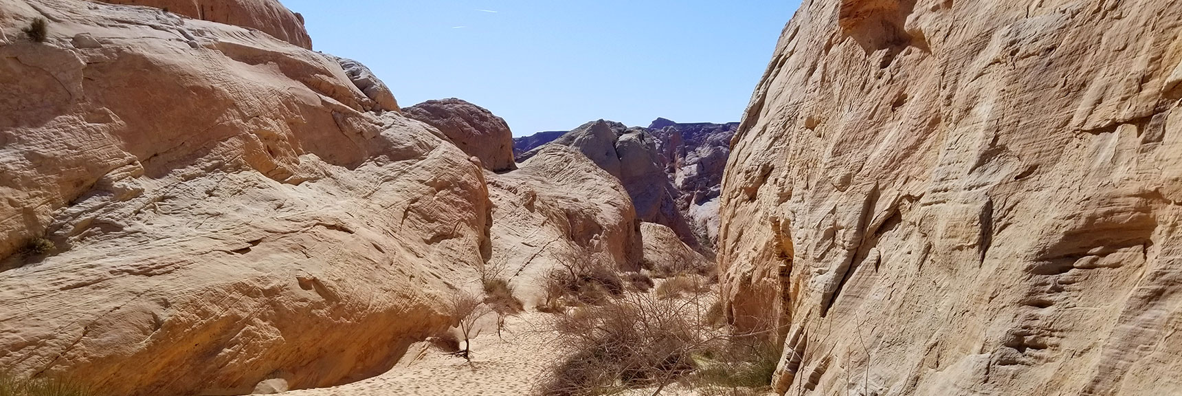 Initial Ascent into White Domes Loop Trail in Valley of Fire State Park, Nevada