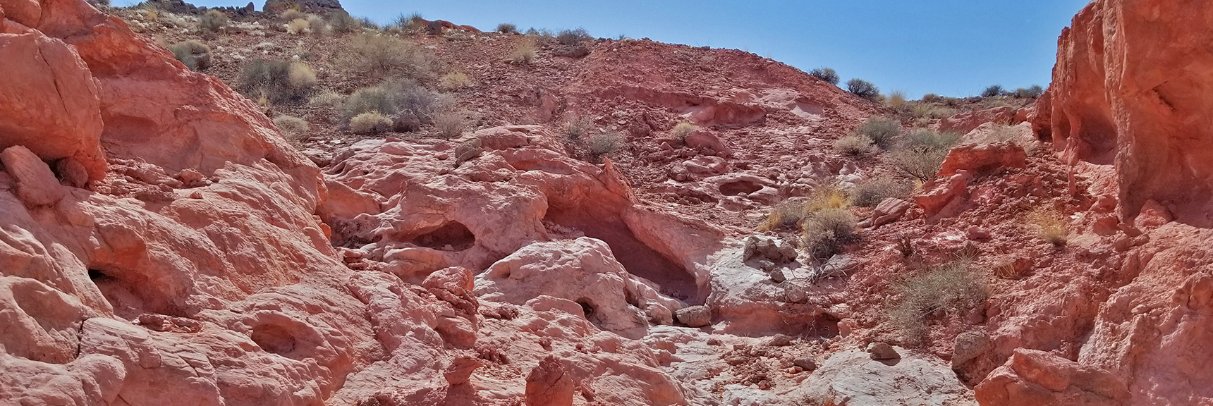 Descent Route Through Red Rock Formations - Ancient Jurassic Frozen Sanddunes | Northern Bowl of Fire | Lake Mead National Recreation Area, Nevada