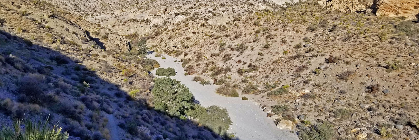 Descending Into Gateway Canyon | Kraft Mountain, Gateway Canyon Loop, Calico Basin, Nevada