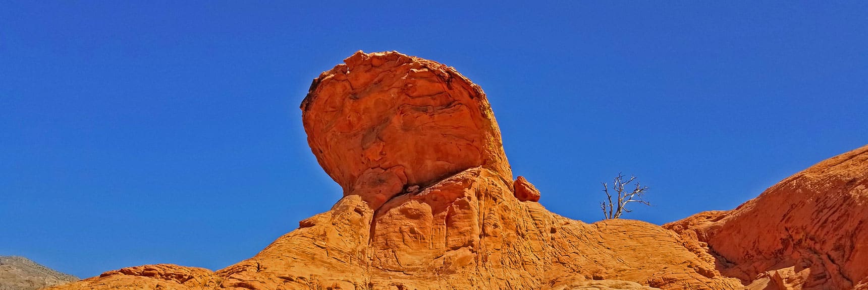 Amazing Towering Overhang Formation | Little Red Rock Las Vegas, Nevada, Near La Madre Mountains Wilderness