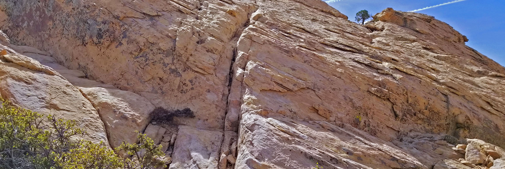 Summit Ascent Crack Easy Class 3, Less Daunting up Close | Windy Peak | Rainbow Mountain Wilderness, Nevada