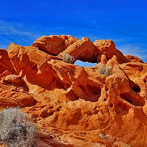 Natural Arches Trail | Valley of Fire State Park, Nevada