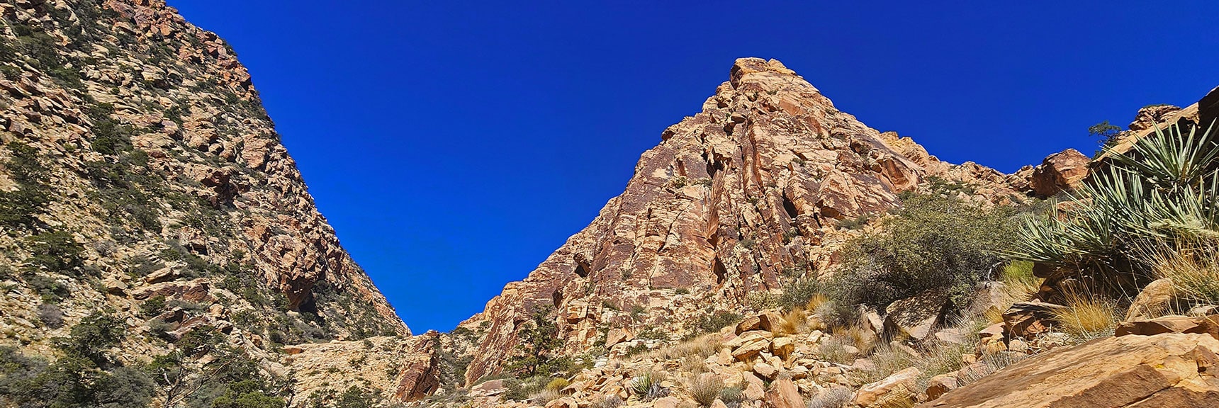 Circle This Largest Formation to the Left | Hollow Rock & South Peaks Loop | Rainbow Mts. Wilderness, Nevada
