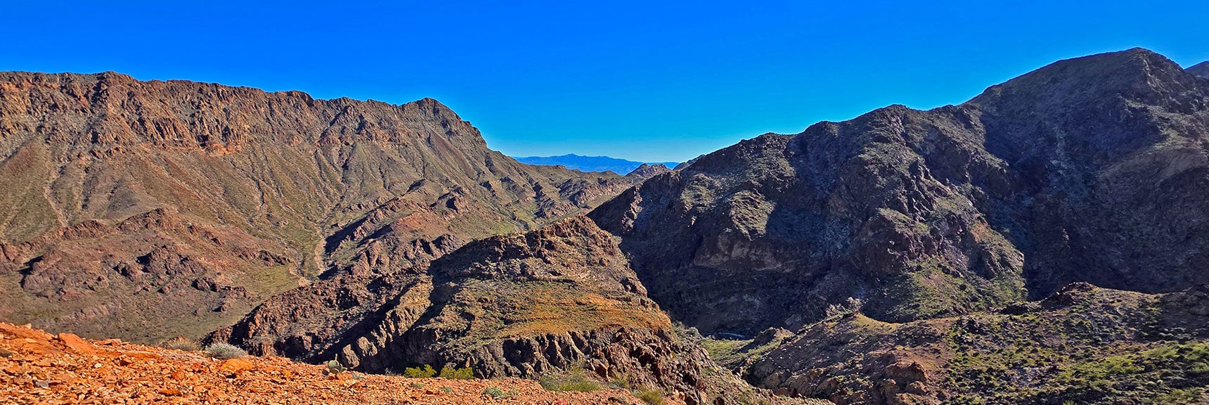 Lonesome Wash Skirts Base of Mojave Overlook Plateau To Colorado River. | Lonesome Peak West Canyon Loop | Eldorado Wilderness, Nevada