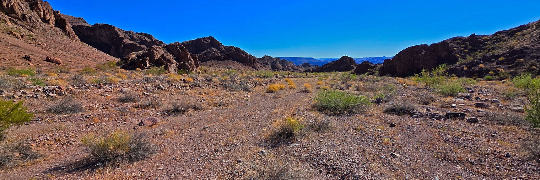 View Down Lonesome Wash to Malpais Flat Top Mesa in Arizona | Peak 2720 aka Calicone Peak | Eldorado Wilderness, Nevada