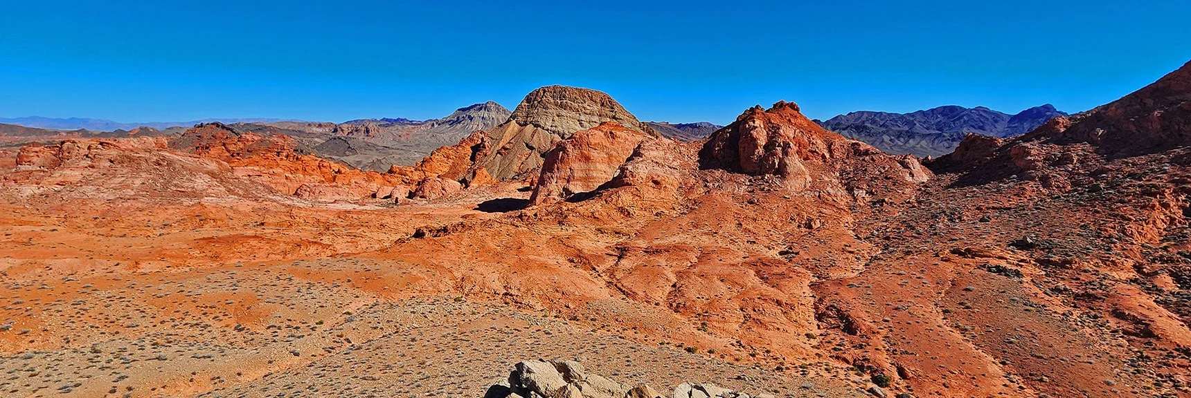 Tall Rounded Hill Marks S Bowl of Fire Entrance at Callville Wash N Rd | Anniversary Ridge | Muddy Mountains Wilderness, Nevada