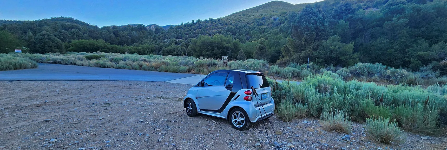 Parking Area on Upper Lovell Canyon Rd. 1/4th Mile from Trailhead | Wilson Ridge / Sexton Ridge Circuit | Lovell Canyon, Nevada