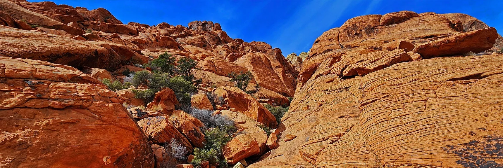 Favor Slot's Right Edge (Honeycomb) at First, Then Cross Over to Left Edge. | Red Cap Peak Summit | Red Rock Canyon NCA, Nevada