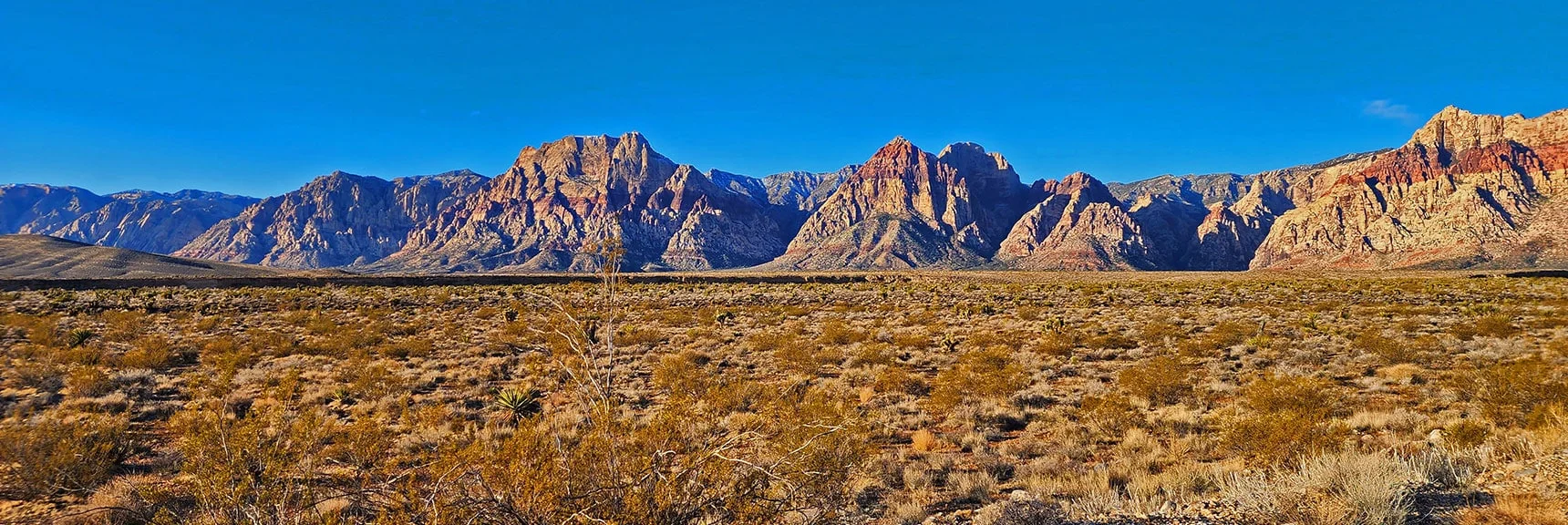 Rainbow Mts. from Grand Circle Loop Trail. | La Madre Ridgeline Grand Crossing | La Madre Mountains Wilderness and Red Rock Canyon NCA, Nevada