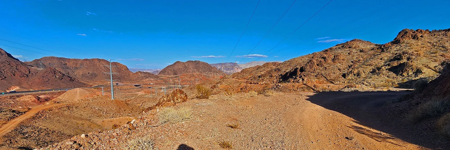 Descending Goldstrike Pass Rd. Trailhead Below to Left. | Black Canyon Overlook Loop | Lake Mead NRA, Nevada