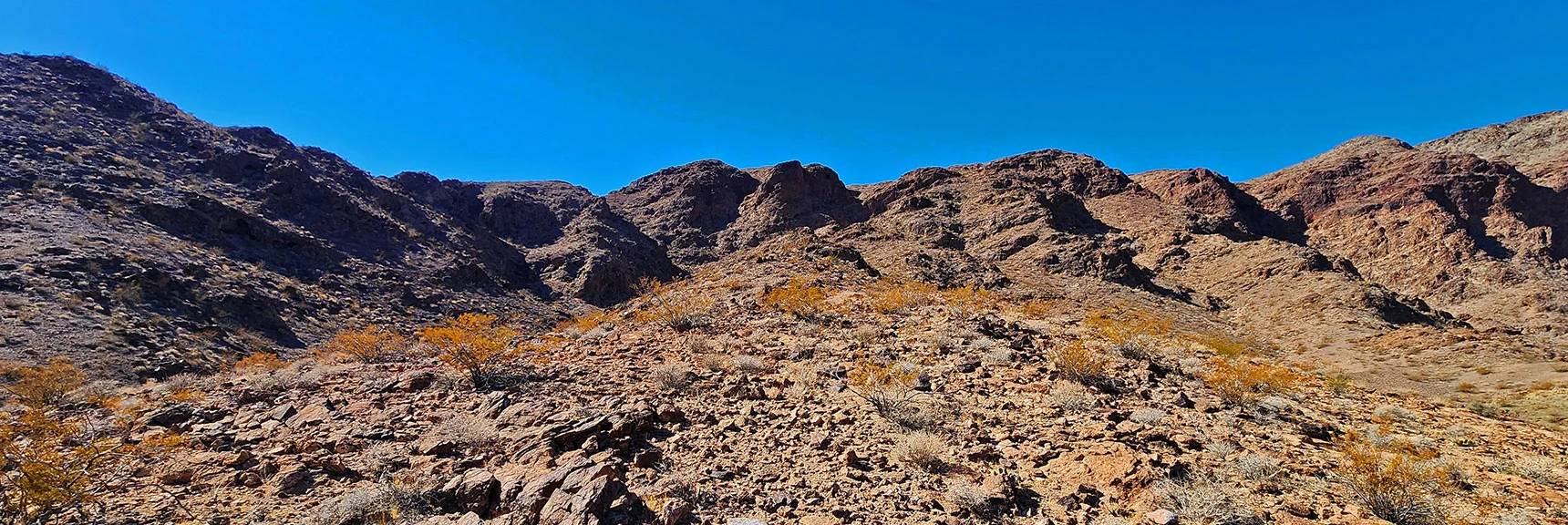 This is How the Black Canyon Overlook Cliffs Look from Below | Black Canyon Overlook Loop | Lake Mead NRA, Nevada