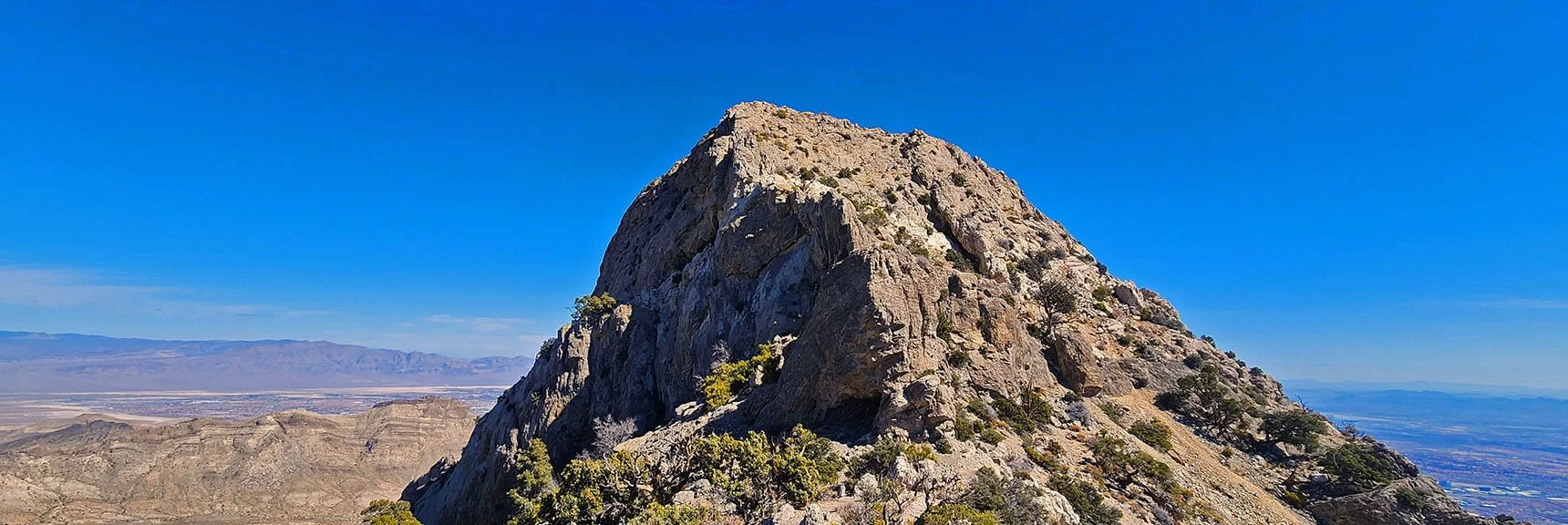 Now on Damsel Peak Upper Saddle. Look Back Toward SE Summit | Damsel Peak End-To-End | Brownstone Basin, Nevada